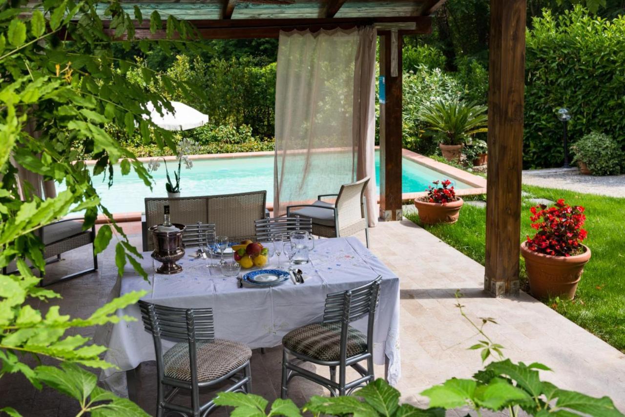 Villa Con Piscina Esclusiva Nel Verde 卢卡 外观 照片